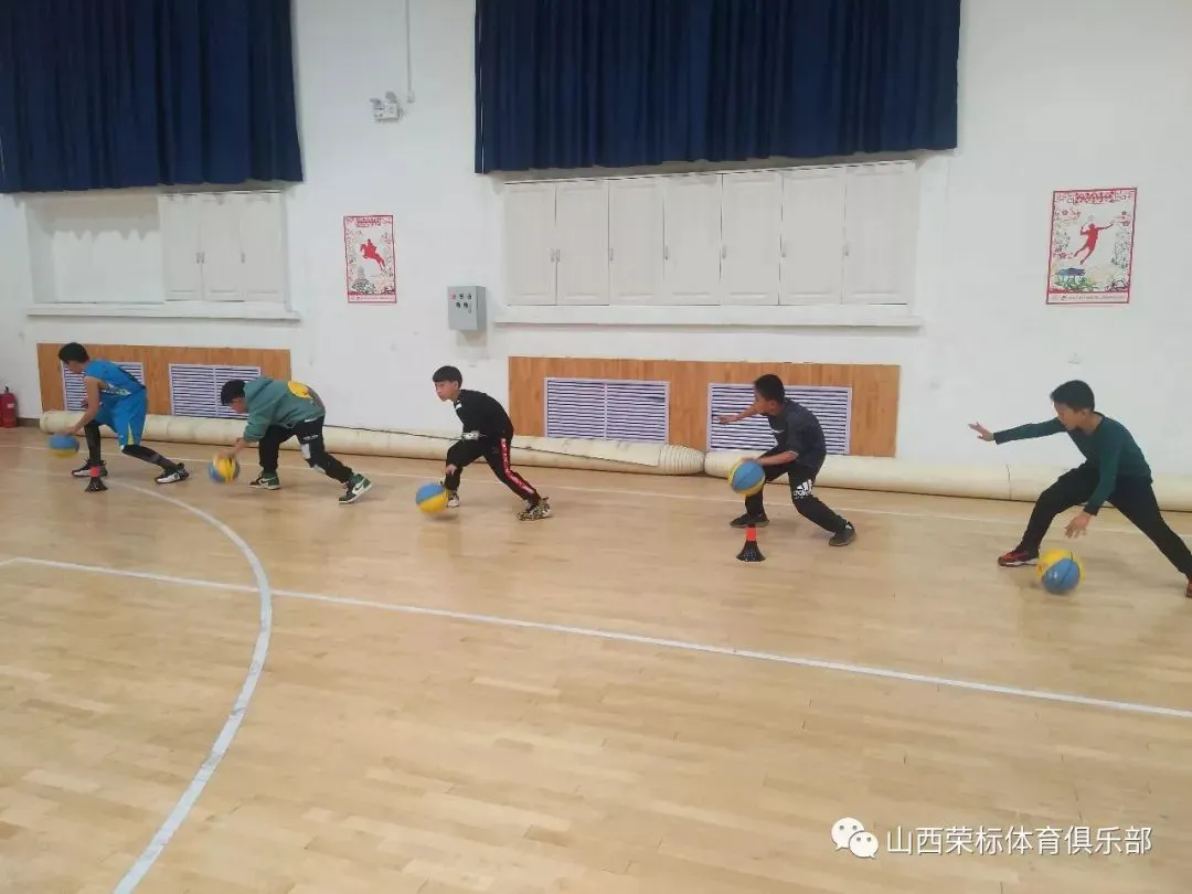 如何利用高科技设备提高篮球运动员的速度和灵活性_0